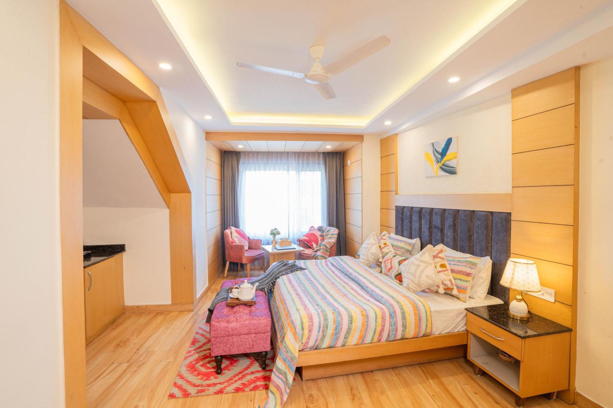 Super Hotel By Perfectstayz Mall Road Mussoorie Exterior foto